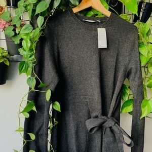 Simon’a Contemporaine cashmere blend sweater dress